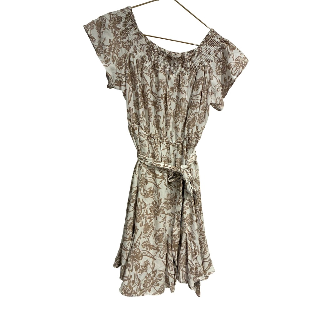 Justify Floral Smocked Off Shoulder Romper Beige White Size S